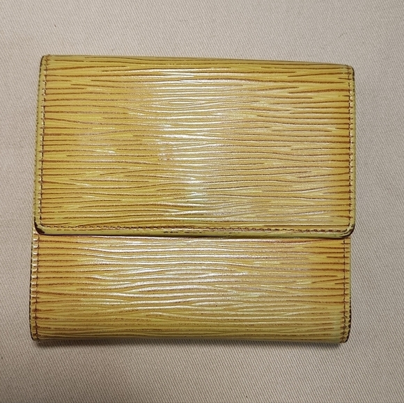 LOUIS VUITTON Vintage 1994 Elise Wallet - Picture 2 of 14